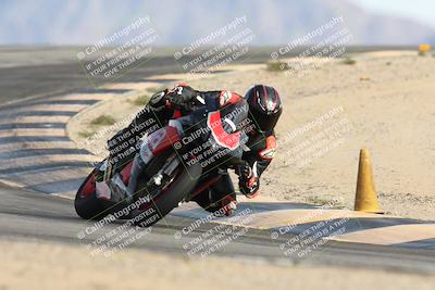 media/Nov-16-2025-Race Pace (Sun) [[8c5fa54630]]/Verified Riders/8-Turn 12 (120pm)/